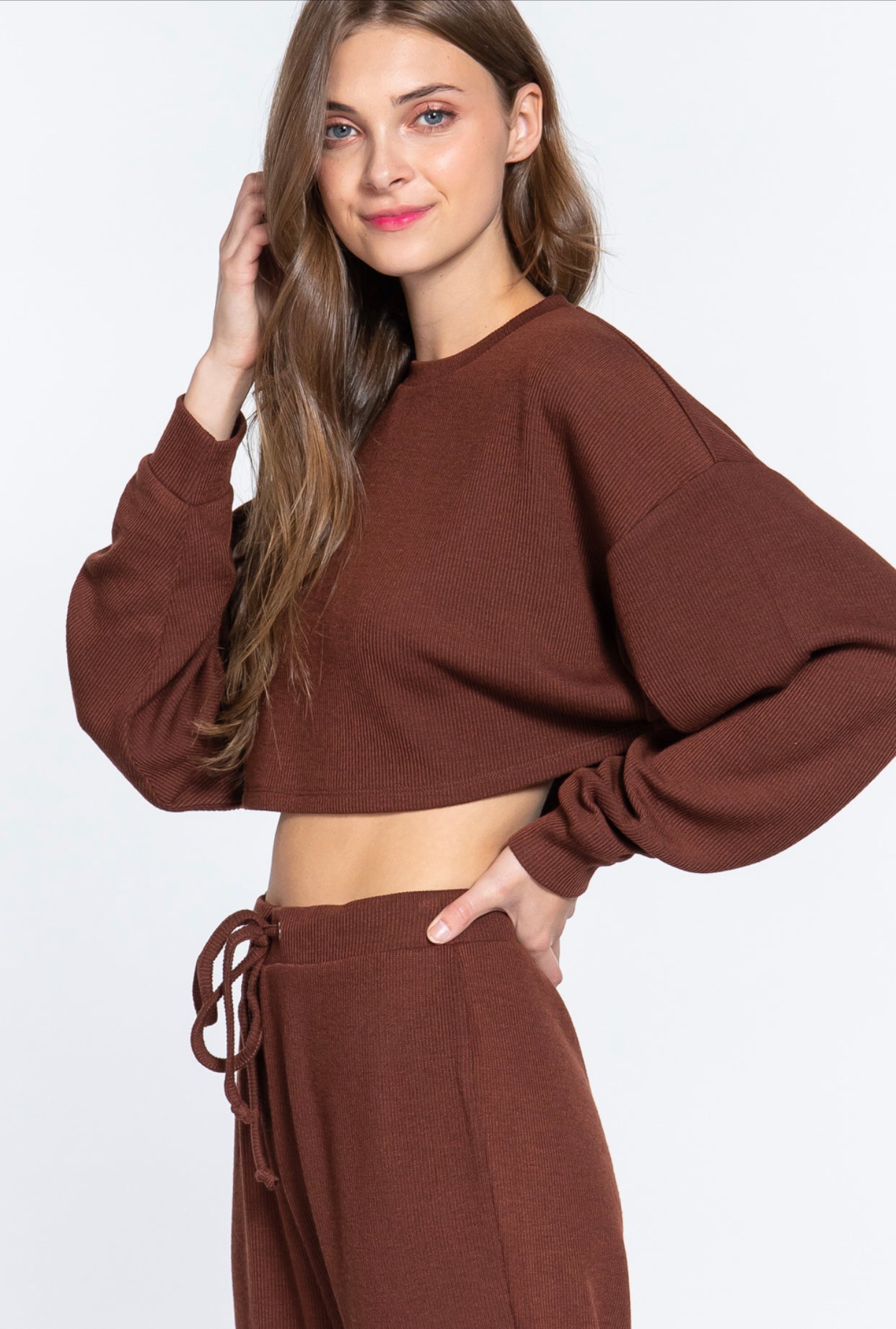 LONG DOLMAN HACCI CROP TOP AND WAIST STRING HACCI PANTS SET